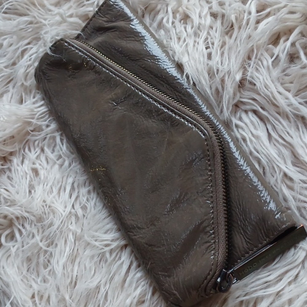 Hobo clutch/ wallet